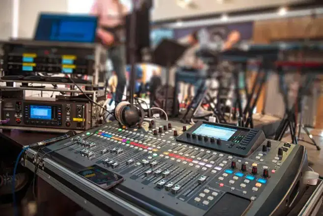 播音配音丨配音真的不重要吗?_声音_语言_听觉